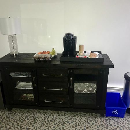 Our Cabin Bed & Breakfast Yellowknife Exterior foto