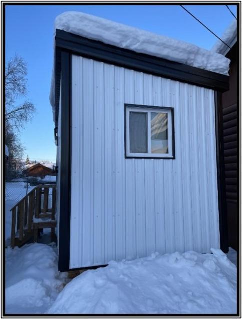 Our Cabin Bed & Breakfast Yellowknife Exterior foto